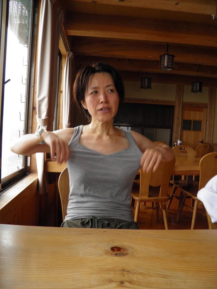 25P Japanese wife Shizuko outdoor bathing #003