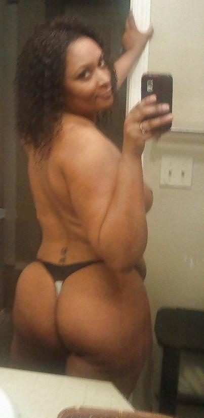 10P Freaky Lightskin Milf