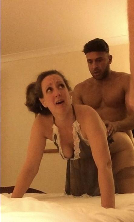25P UK wife
