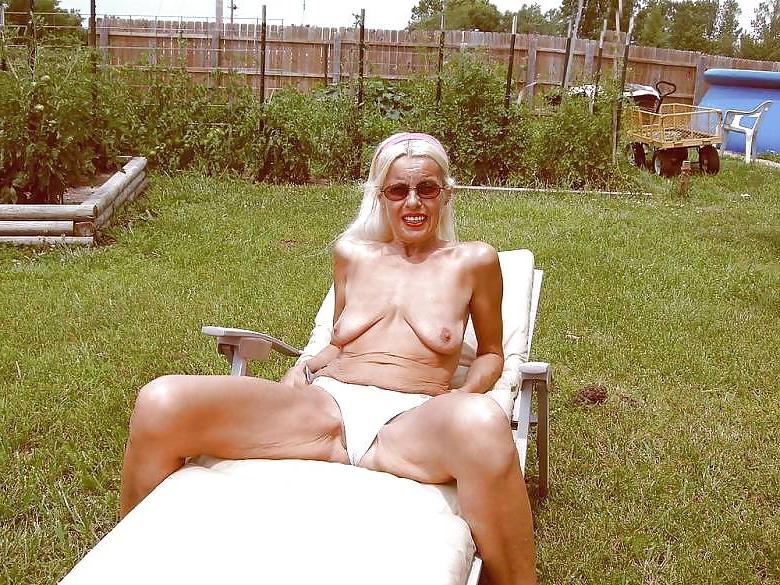 20P Saggy Tits 14