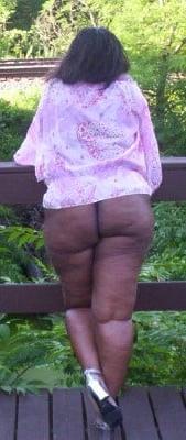 25P Ebony amateur pics from around the web 16