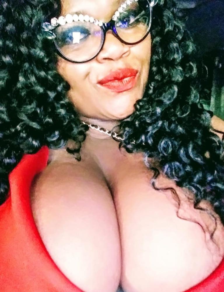 17P BBW Baddies 22