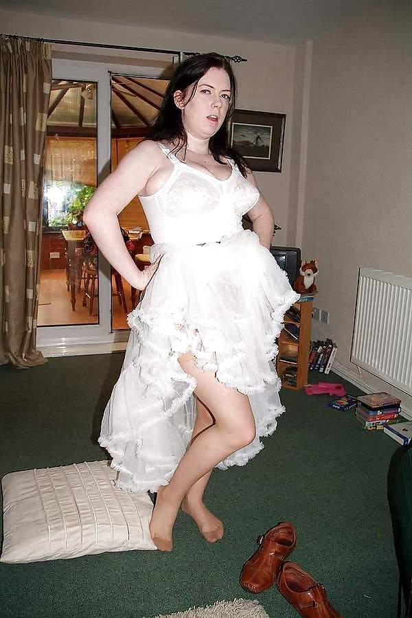 16P The Victorian Maid - 2