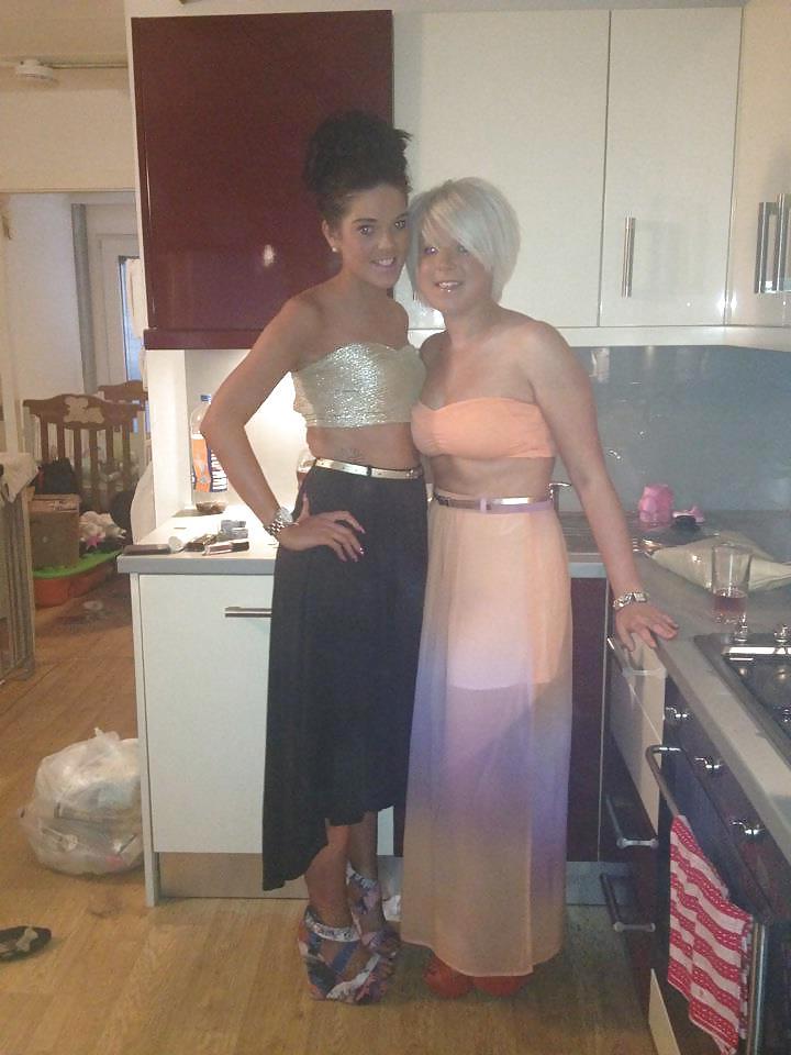 25P Hot babes 25