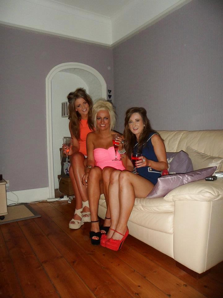 25P Hot babes 25