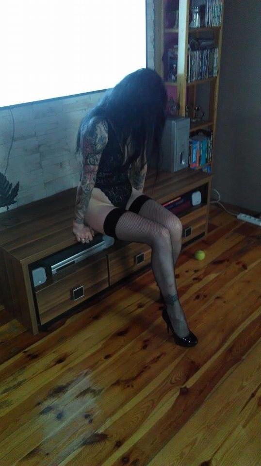 14P Eva - Stolen pictures of friend's wife