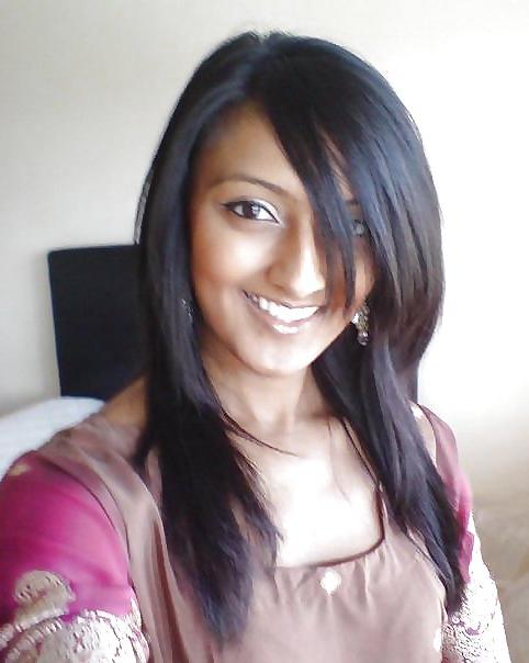 25P Hottest  Indian & Pakistani  chicks