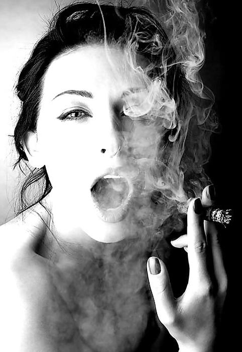 25P Smoking Hot Smokers 5