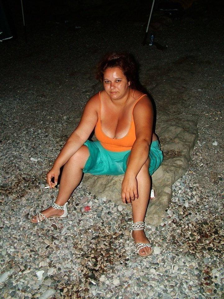 25P busty wife