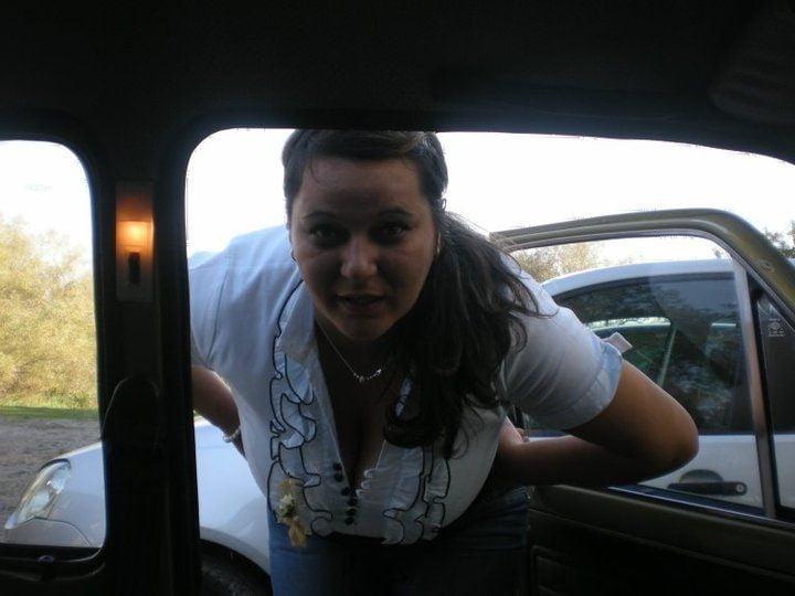 25P busty wife