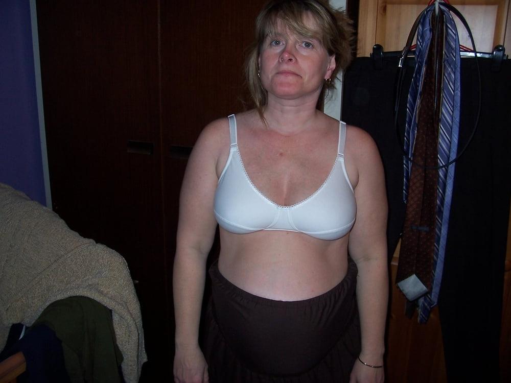 25P wife with no idea 21