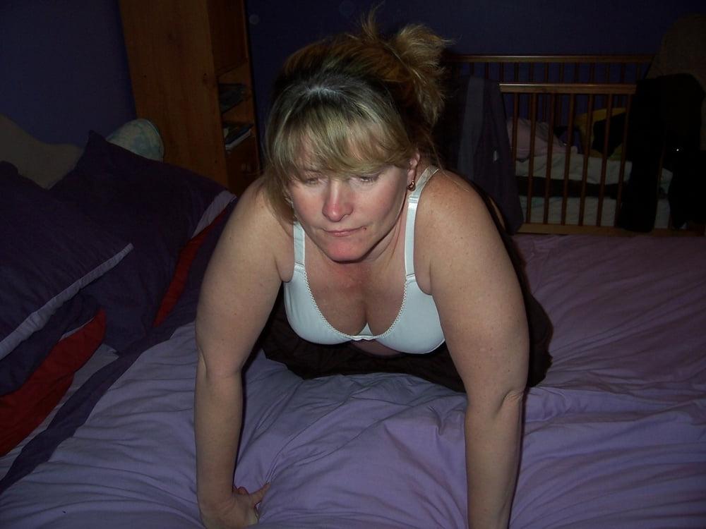 25P wife with no idea 21