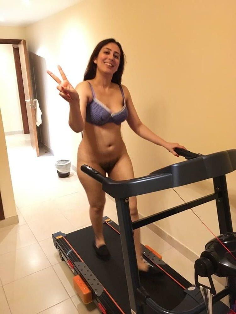 18P Indian bhabhi