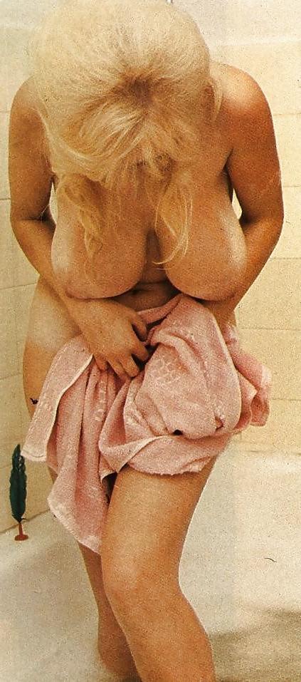 25P Vintage- Hairy Big Tit Blonde 