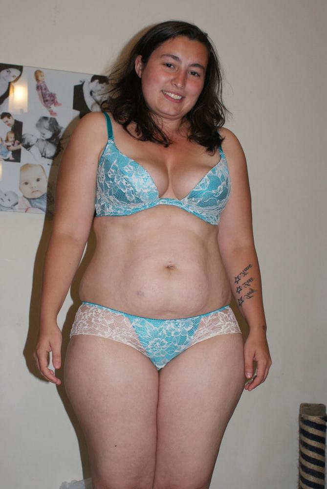 25P 3. UK wife exposed