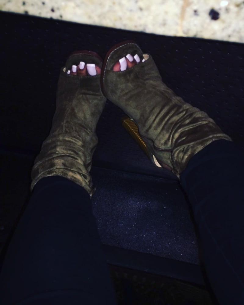 5P PrettyFeet252