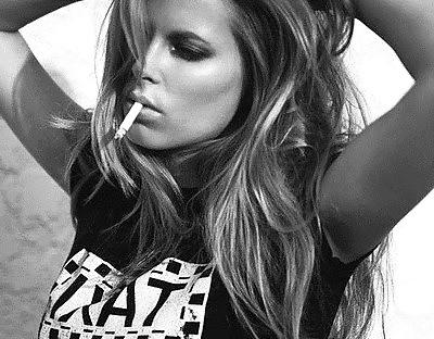 25P Smoking Girls