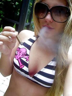 25P Smoking Girls
