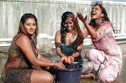 17P Indian girls playing holy