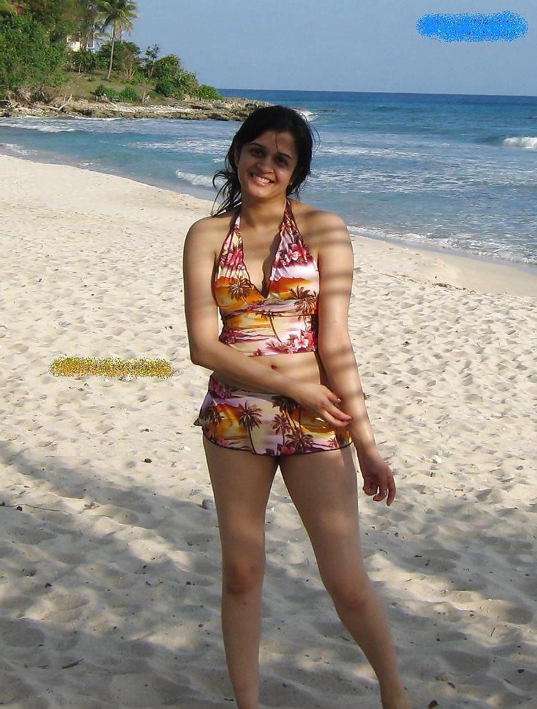 18P Indian Desi Babes Very Sexy