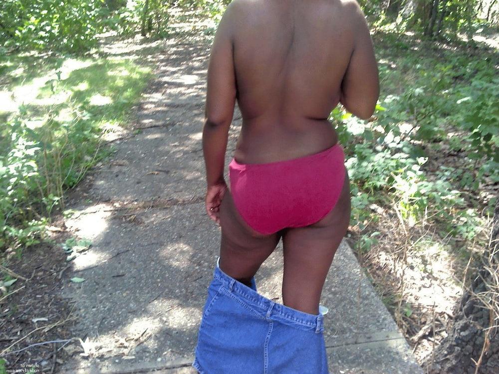 25P Ebony amateur pics from around the web 12