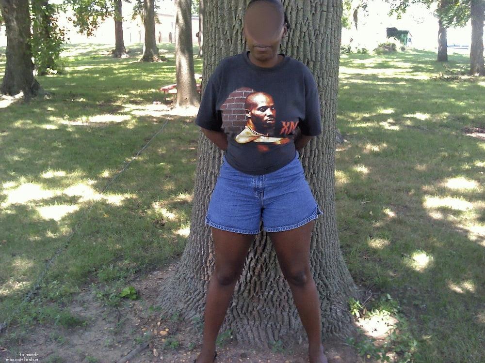 25P Ebony amateur pics from around the web 12