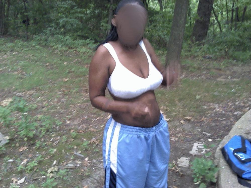 25P Ebony amateur pics from around the web 12
