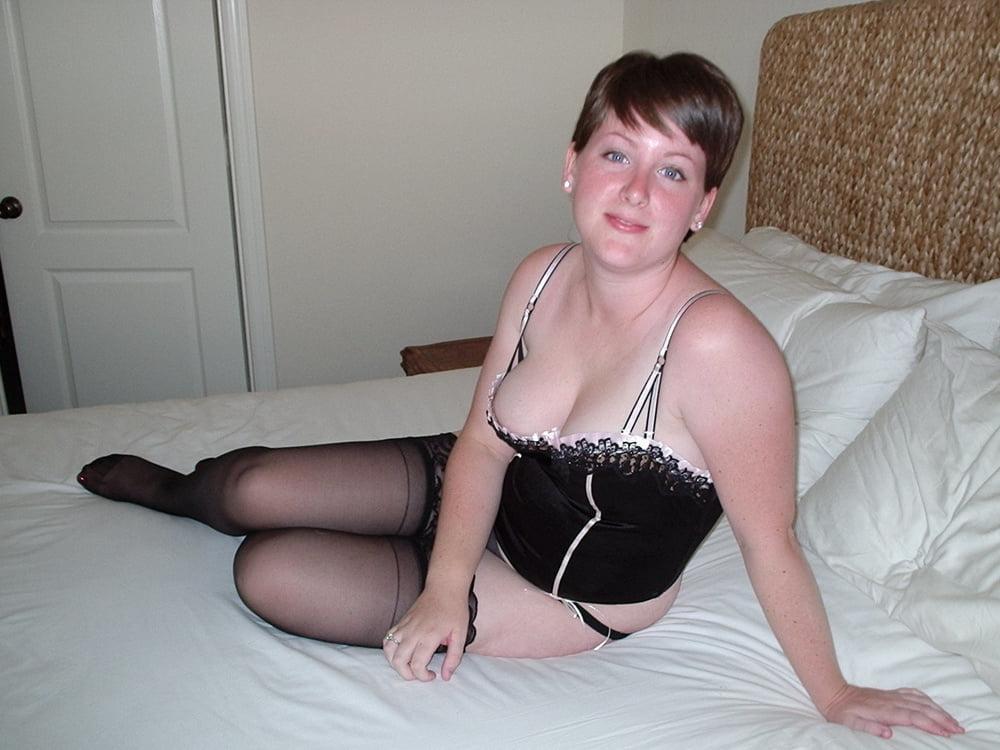 25P Slut wife posing in stockings