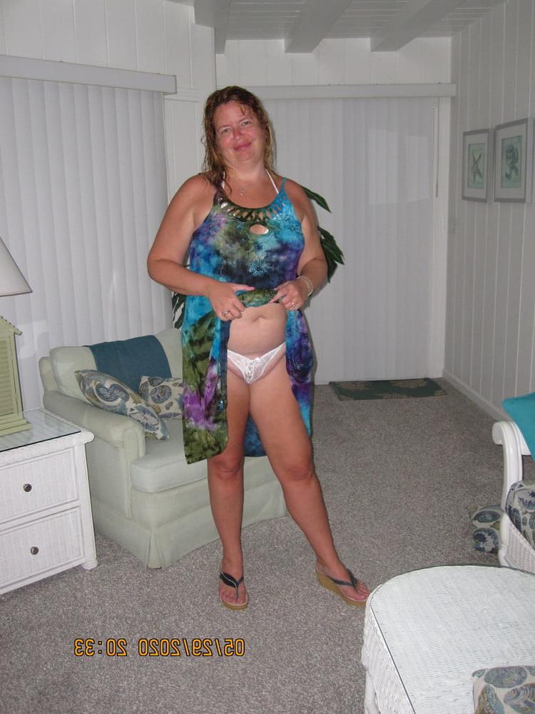 25P 3 hole slut wife