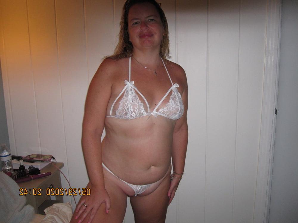 25P 3 hole slut wife