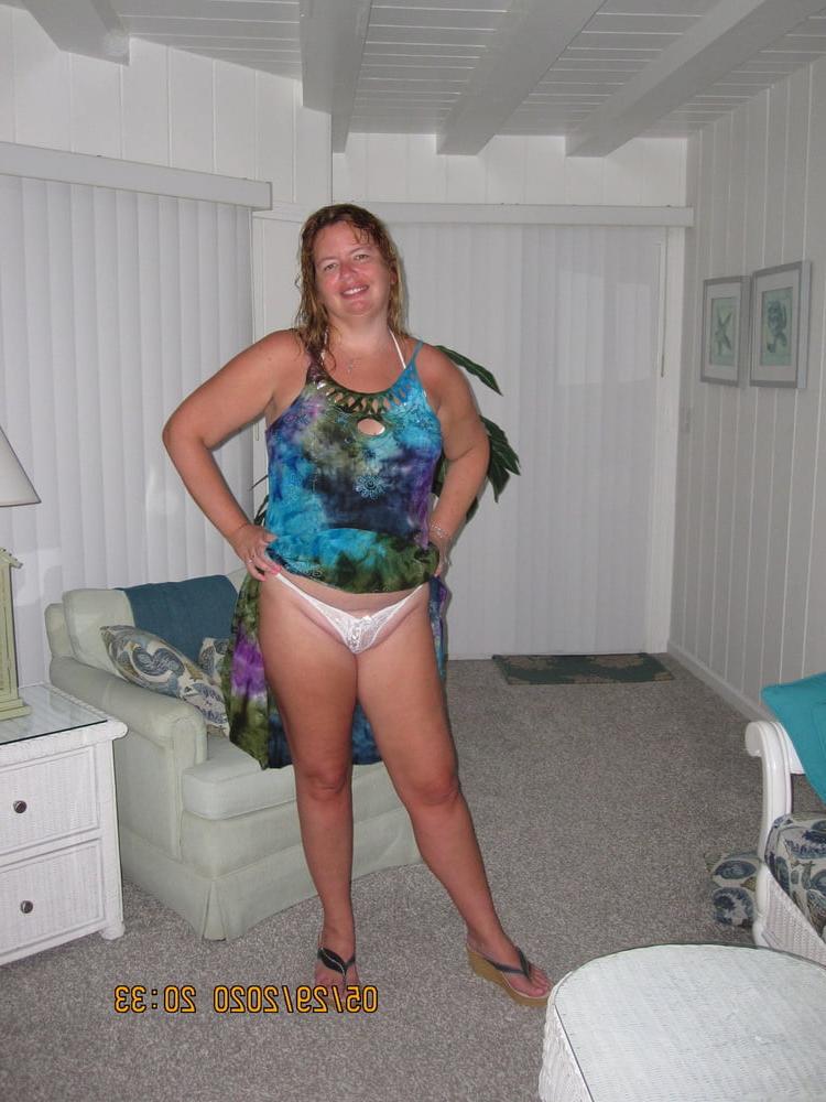 25P 3 hole slut wife