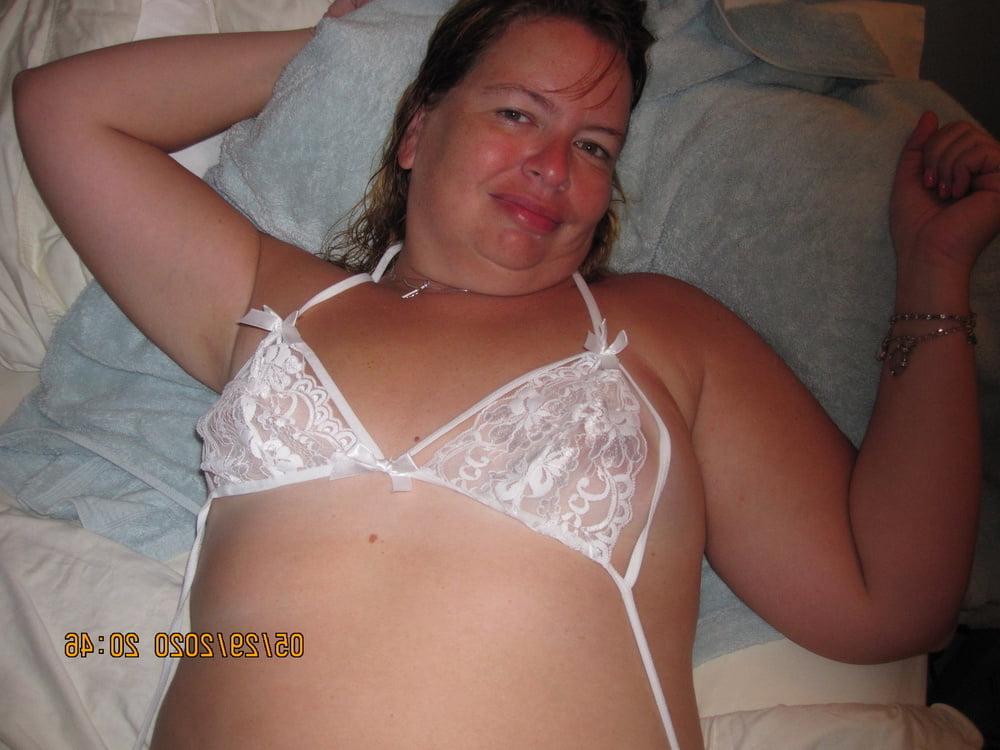 25P 3 hole slut wife