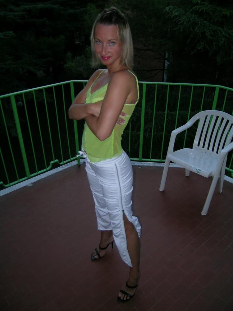 15P Sexy Patrycja my friend's wife