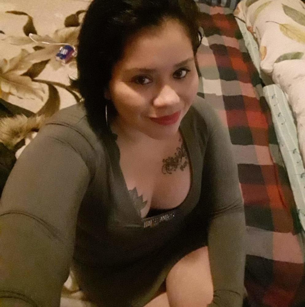 10P Latina slut