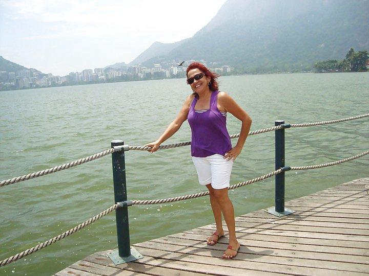 25P Facebook friend, Candida, divorced milf