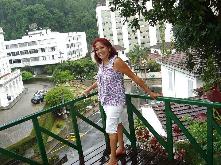 25P Facebook friend, Candida, divorced milf