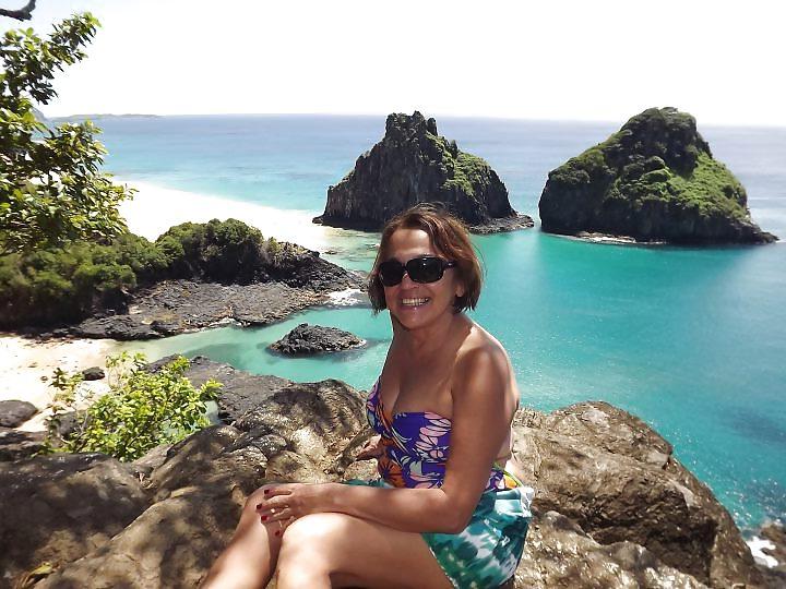 25P Facebook friend, Candida, divorced milf