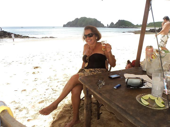 25P Facebook friend, Candida, divorced milf