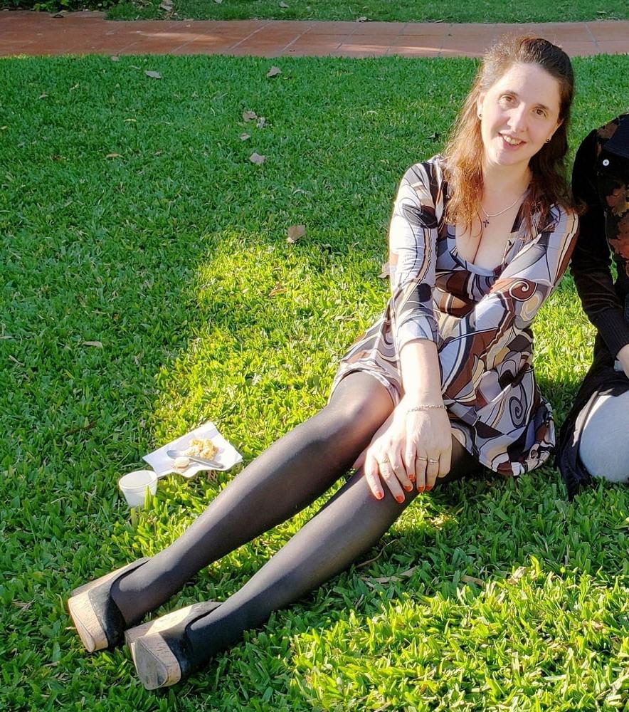 25P Jew Wife in Pantyhose #001