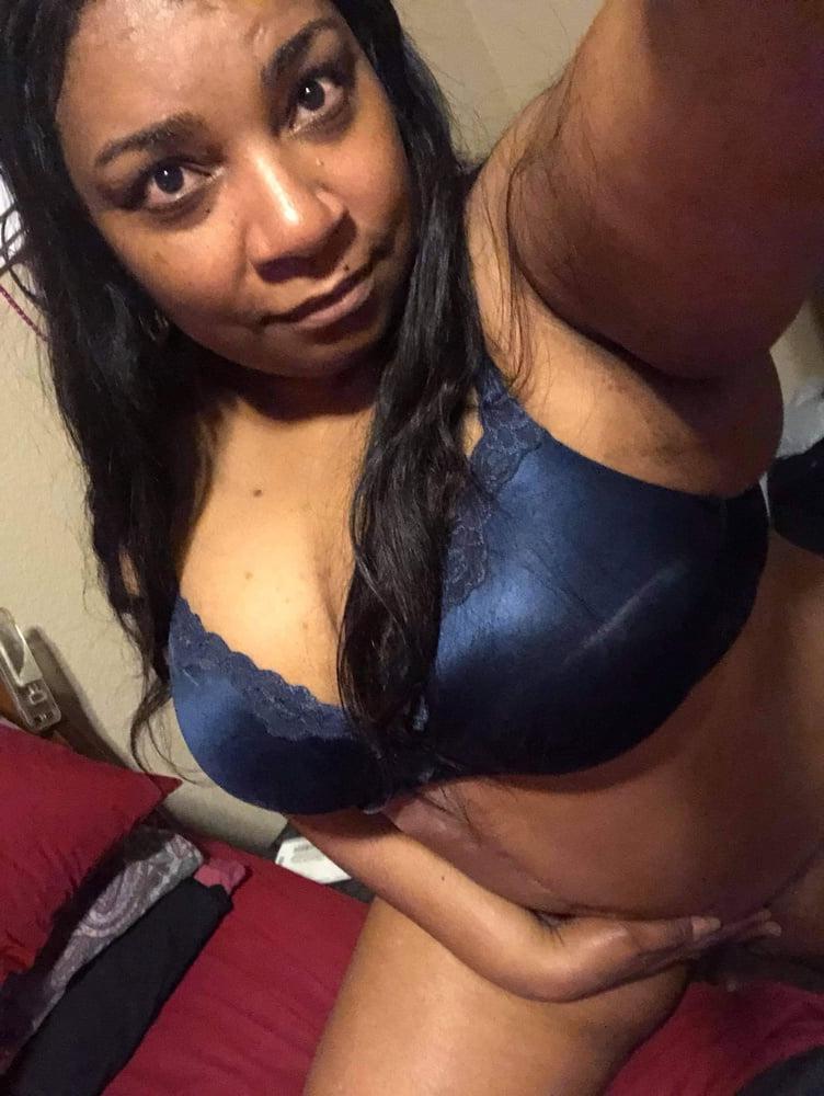 25P My 49 year old fuckable aunty