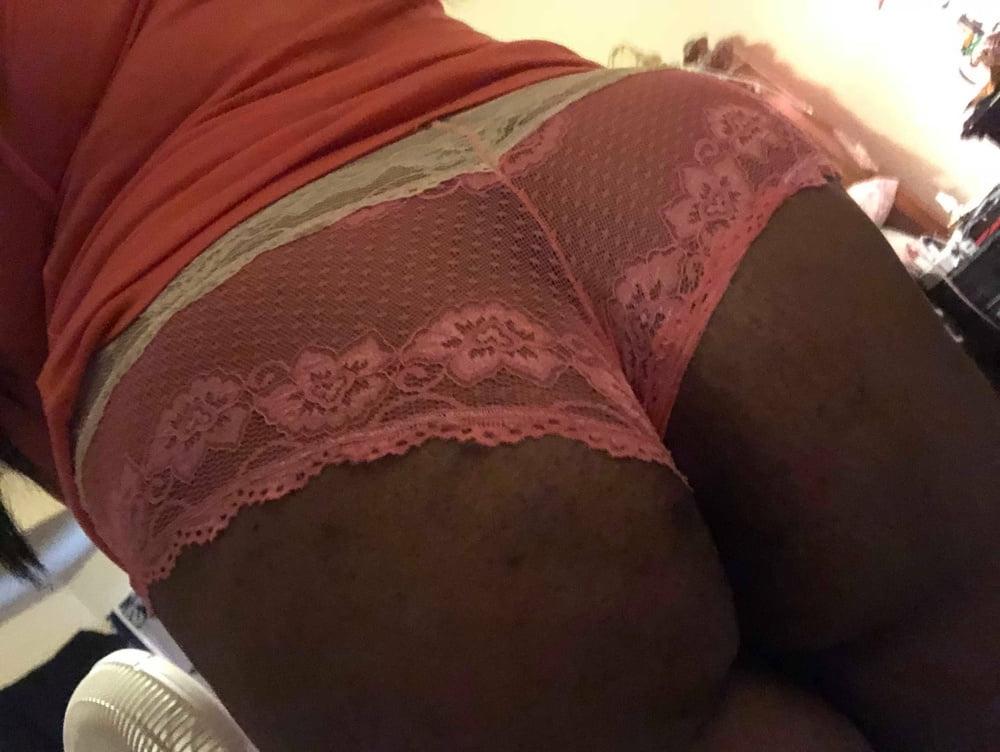 25P My 49 year old fuckable aunty