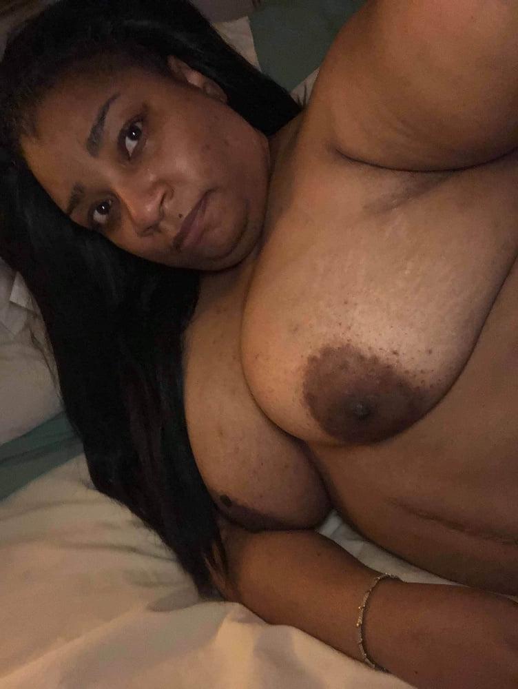25P My 49 year old fuckable aunty