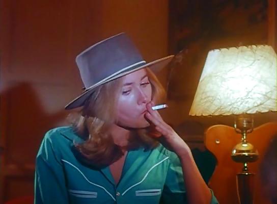 25P Marcia Brady SMOKING