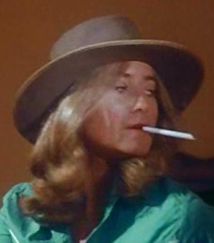 25P Marcia Brady SMOKING