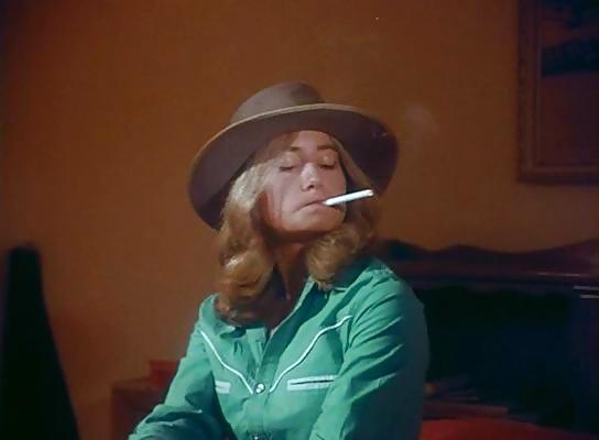 25P Marcia Brady SMOKING