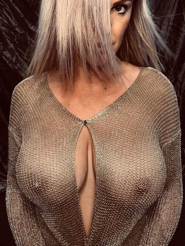 25P Blonde Wife