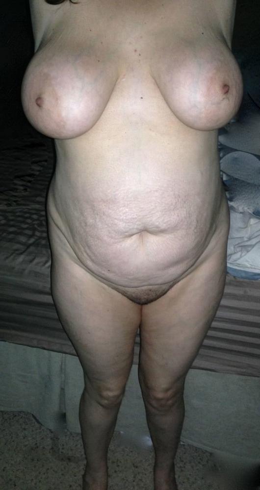25P sexy mature wife