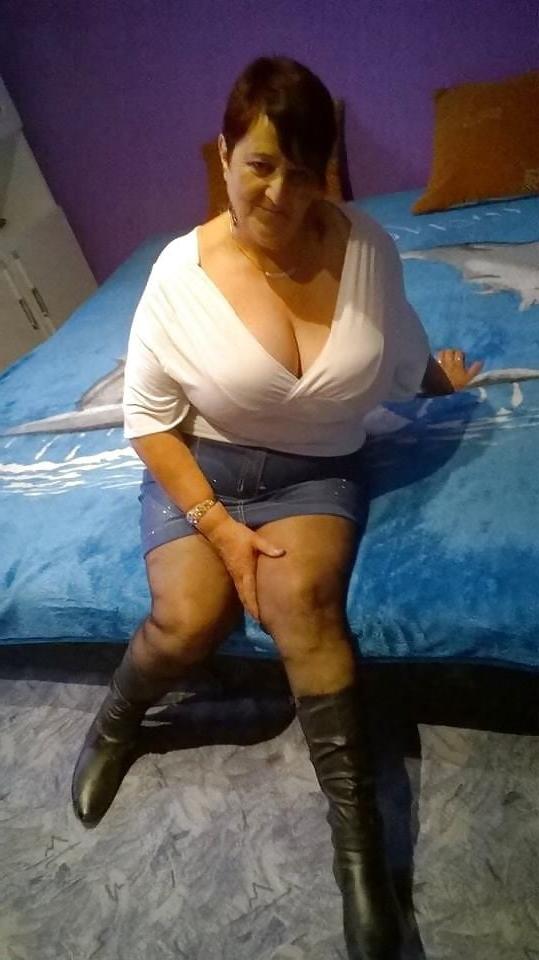 25P Bonus boots 16