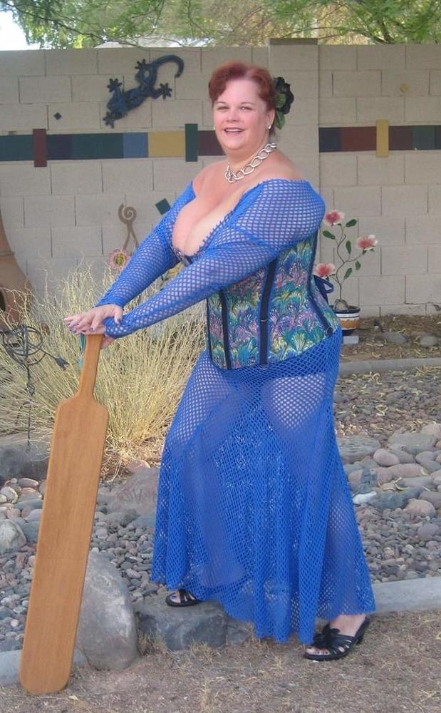 25P Mature wife  hot