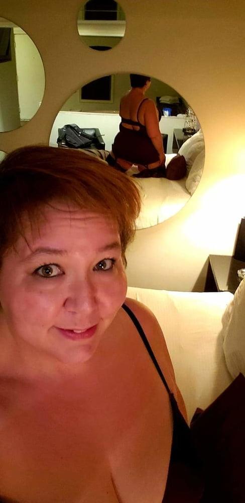 25P Mature wife  hot